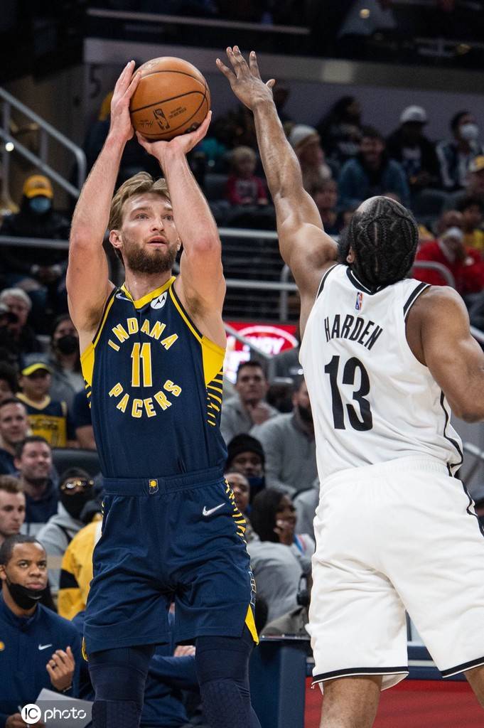 c罗打比赛 c罗打比赛