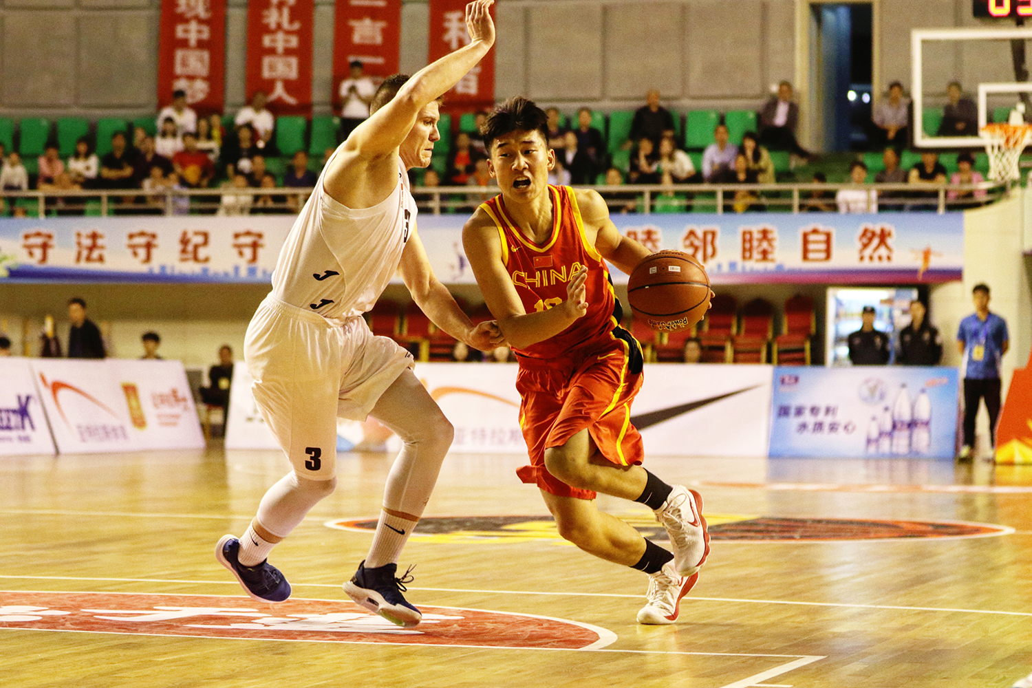 Rookie关键节点势不可挡,瑞士队带队取胜!的简单介绍 Rookie关键节点势不可挡,瑞士队带队取胜!的简单介绍